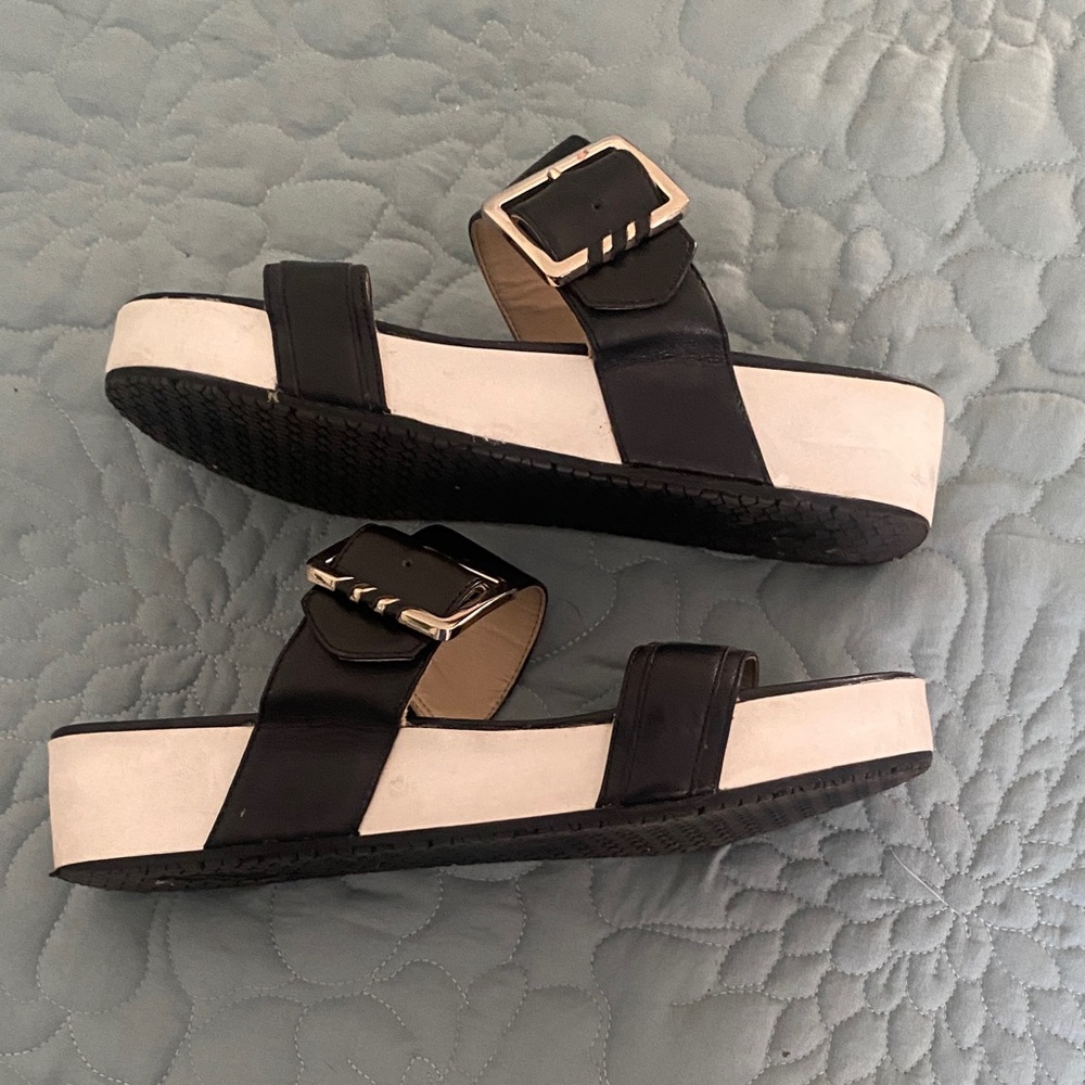 Dr. Scholl's Black and White Platform Sandals